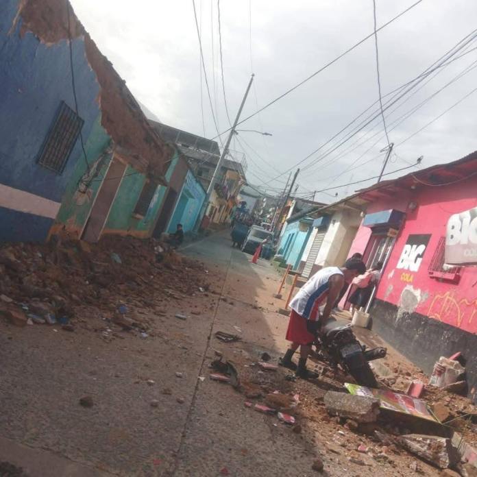 Foto de Bárcenas, Villa Nueva, afectada por los derrumbes. Foto La Hora