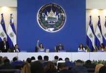 La reforma obtuvo 57 votos a favor. Foto La Hora: EFE