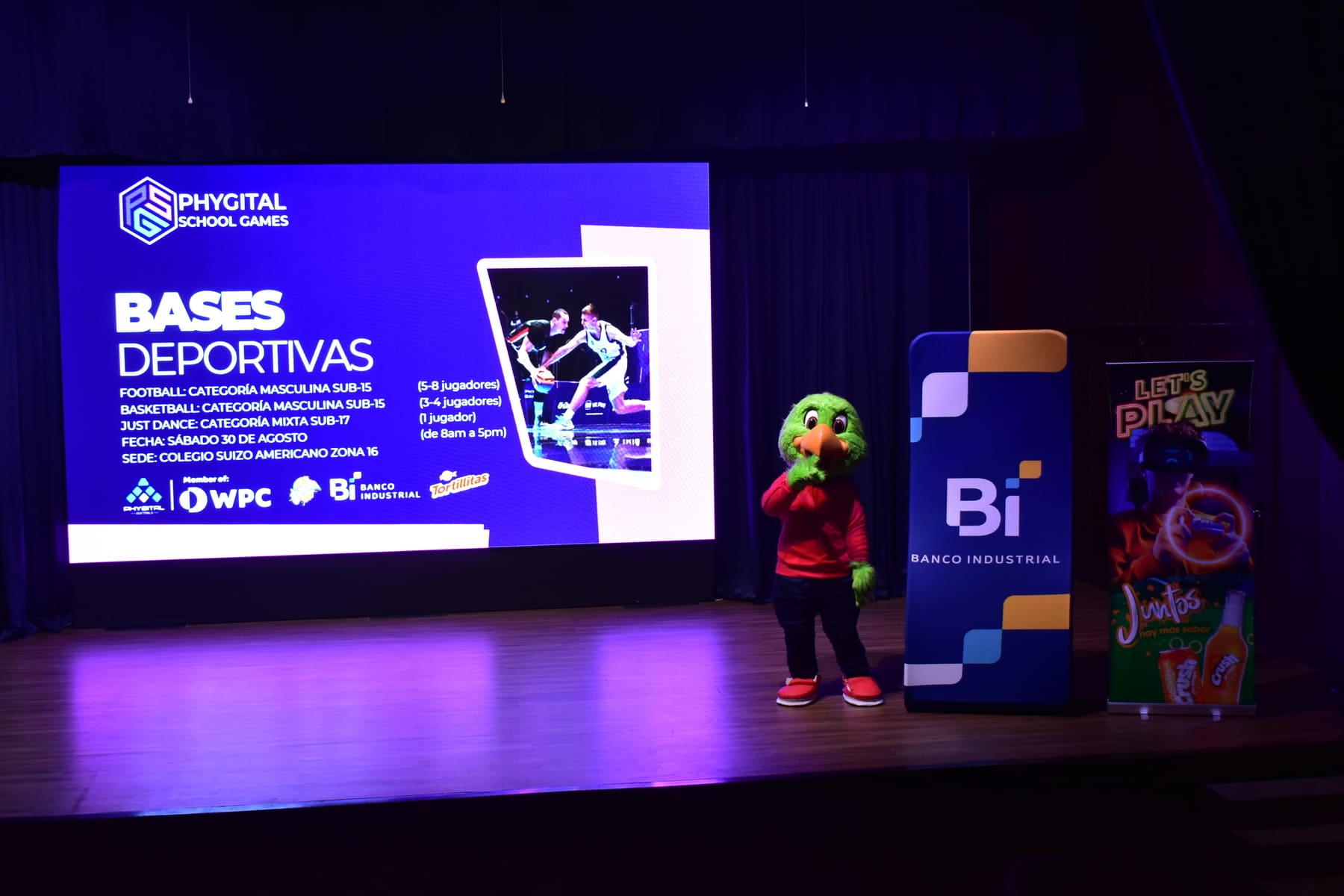 Explicación de las disciplinas del torneo. La Hora/ Daniel Ramírez.