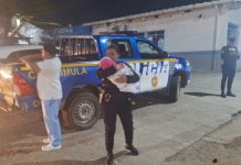 PNC rescata a una bebé que fue abandonada entre la maleza en Olopa, Chiquimula