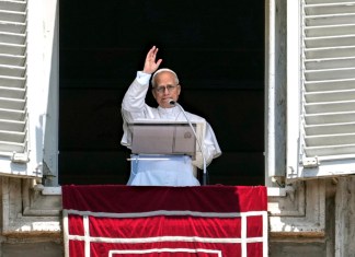 El Papa León XIV pidió un “alto el fuego inmediato” tras ataque a iglesia en Gaza. Foto La Hora: AP.