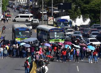 Por Bloqueos Cámaras empresariales le recuerdan a Joviel Acevedo que la resolución de la CC sigue vigente