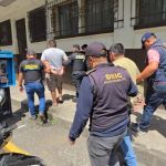 Presuntos integrantes de la banda Los Chocolates del Sur capturados en Escuintla. Foto La Hora: PNC
