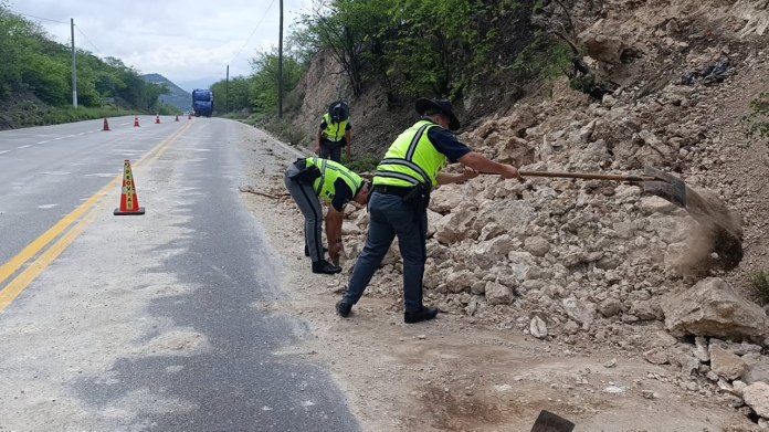 PROVIAL ha atendido más de 25 derrumbes y desprendimientos de rocas en 2025
