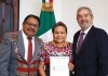Rigoberta Menchú, premio Nobel de la Paz 1992, obtiene nacionalidad mexicana
