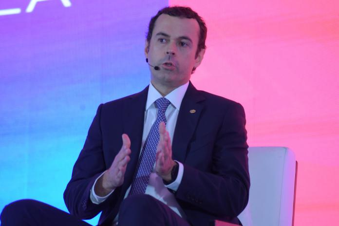 Roberto Lara