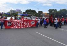 Repentinos bloqueos: Las exigencias del sindicato de Salud y hallazgos de una corrupción histórica