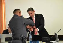 ExfiscalStuardo Campo espera que Tribunal dicte sentencia en caso en su contra. Foto La Hora: Daniel Ramírez