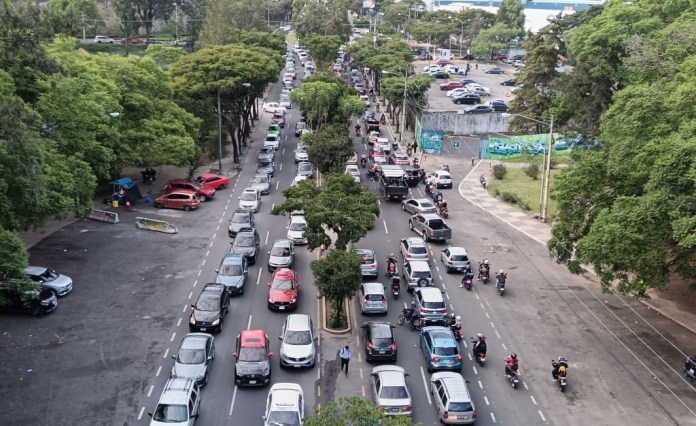 TRÁFICO