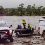 Inundaciones en Texas: Continua la búsqueda de más de 20 niñas desaparecidas durante campamento