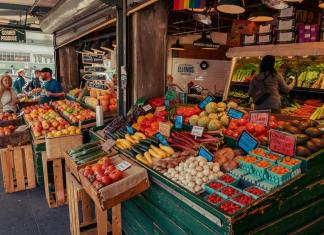 Tomate y aguacate, los que más subieron de precio en junio, según el INE