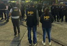 Tras denuncia de IVE, MP desarticula red de tráfico de migrantes que presuntamente lavó casi Q9 millones Tras denuncia de IVE, MP desarticula red de tráfico de migrantes que lavó casi Q9 millones