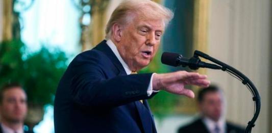 Donald Trump ordena divulgar el testimonio del gran jurado que acusó formalmente a Epstein. Foto La Hora: EFE.