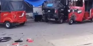 Tuc tucs colisionados en la colonia Santa Faz. Foto La Hora: Captura de Pantalla