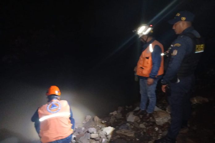 Conred da inicio a inspecciones en ríos Platanitos y Villa Lobos tras reporte de vecinos de Villa Nueva por olores tóxicos