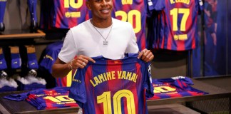 Míticos jugadores que han portado la camiseta 10 del Barcelona, ahora heredada por Yamal. Foto La Hora: AP.