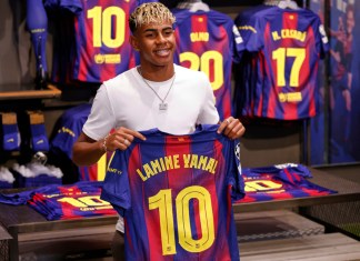 Míticos jugadores que han portado la camiseta 10 del Barcelona, ahora heredada por Yamal. Foto La Hora: AP.