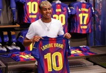 Míticos jugadores que han portado la camiseta 10 del Barcelona, ahora heredada por Yamal Míticos jugadores que han portado la camiseta 10 del Barcelona, ahora heredada por Yamal. Foto La Hora: AP.