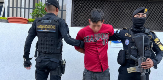 La Policía Nacional Civil (PNC) informó sobre un operativo contra el narcomenudeo en donde fue capturado "el Shaggy". Foto La Hora: PNC