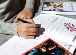 Aprender y dominar un idioma adicional puede transformar tu futuro profesional, académico y persona. Foto: Freepik