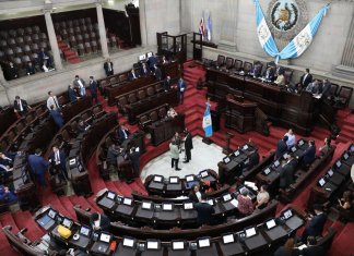 El Cacif emitió un comunicado respecto a la iniciativa de ley 6576, presentada por el oficialismo para la agilización de proyectos. Foto La Hora: Congreso
