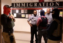 Prisión obligatoria: Trump ordena eliminar fianza contra migrantes en proceso de deportación La administración de Donald Trump ordenó eliminar la fianza para los migrantes en proceso de deportación, según un memorándum. Foto La Hora EFE/EPA/SARAH YENESEL