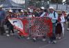 Caminata de afiliados al STEG, recorre las inmediaciones del municipio de Mixco hacia la Calzada Roosevelt.