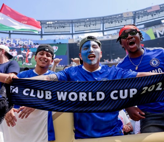 Se espera que migrantes abarroten el Mundial de Clubes, apoyando a sus compatriotas durante la final de este domingo. Foto La Hora: EFE/EPA/JUSTIN LANE