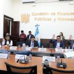 La comisión de Finanzas aún no discute el dictamen a la iniciativa para ampliar el plazo para el pago del Impuesto de Circulación de Vehículos. Foto: Congreso de la República