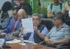 Joviel Acevedo comenta en la bancada de Sandra Torres que ha recibido apoyo de otros partidos políticos. Foto: La Hora / Fabricio Alonzo