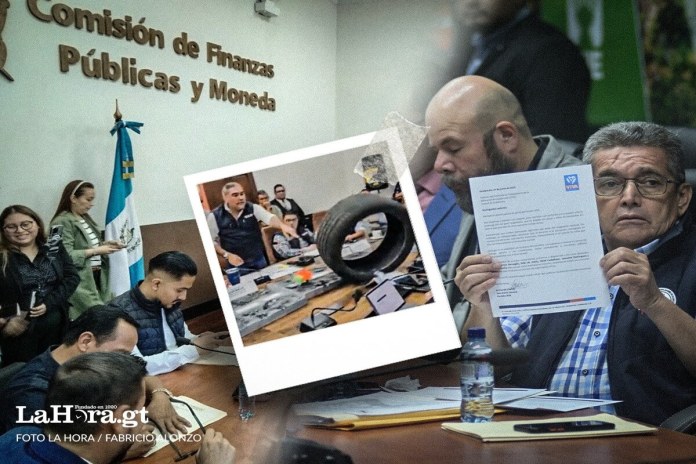 La invitación a Joviel Acevedo y la demostración del diputado Luis Aguirre no tuvo aceptación por internautas y funcionarios. Arte: La Hora / Roberto Altán.
