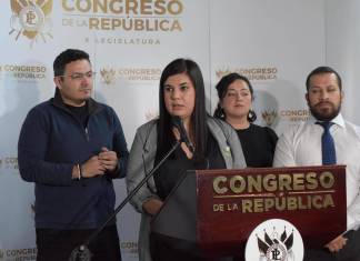 Los diputados oficialistas presentan una querella contra Joviel Acevedo y su sindicato. Foto: La Hora / José Orozco