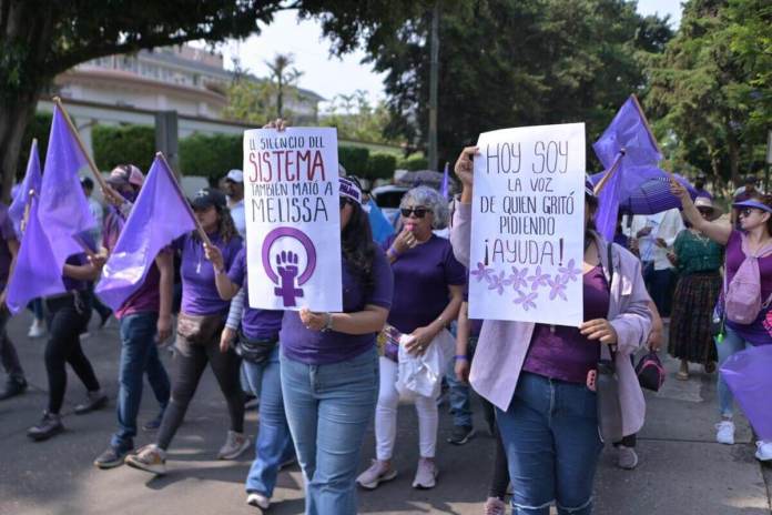 Amigos y familiares de Melisa Palacio exigieron el cambio del caso a un juzgado de Mayor Riesgo hace un mes. Foto La Hora: Fabricio Alonzo