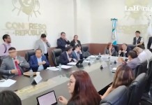 Ministerio de Salud explica a diputados compras de medicamentos con UNOPS