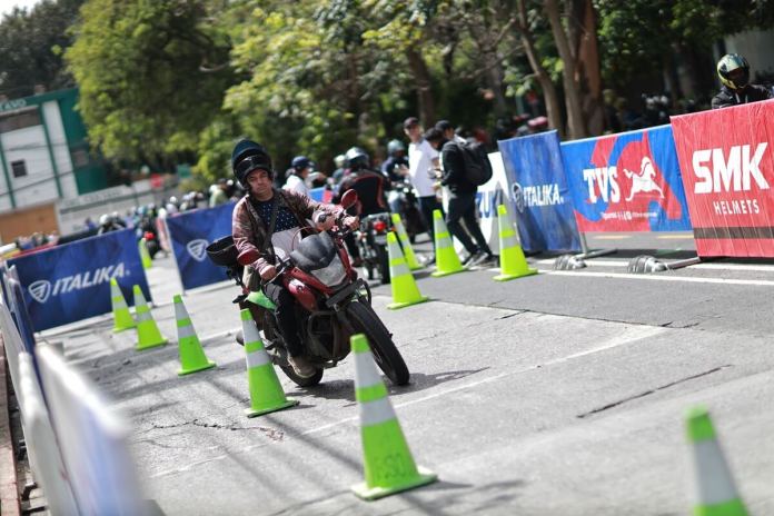 Motoristas reciben capacitaciones en el programa 