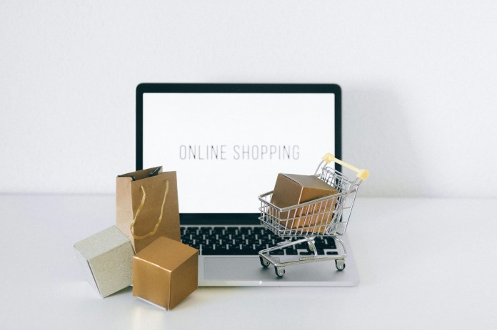 Digitalizar tu empresa ya no es una opción, es una necesidad. Te contamos por qué y cómo hacerlo.