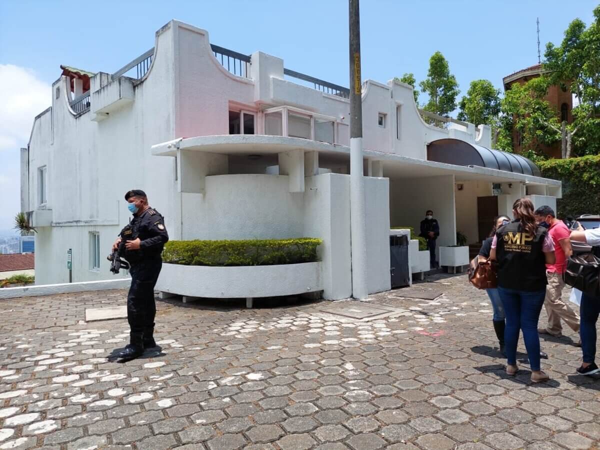 CC confirma extinción de dominio de bienes vinculados al exministro Erick Archila valorados en Q12.2 millones