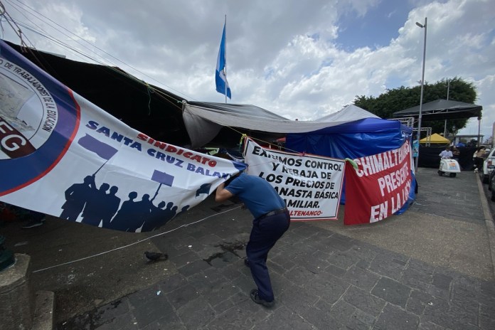 Analistas aseguraron que existe una posible complicidad por parte del Ministerio Público para no investigar al STEG. Foto La Hora: José Orozco