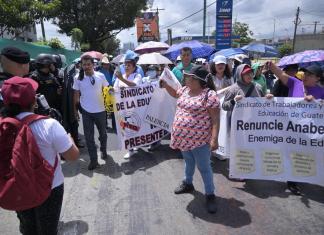 Un Juzgado de Trabajo de Jutiapa ordenó al STEG de Joviel Acevedo cesar la suspensión indebida de clases en el departamento. Foto La Hora: Fabricio Alonzo