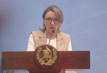 Patricia Orante, titular del MARN, explica que analizan las acciones a tomar ante las inconstitucionalidad resulta por la CC por el Reglamento de Gestión Integral de Residuos.