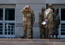 Fotografía de miembros de la Guardia Nacional en Washington. Foto la Hora: EFE
