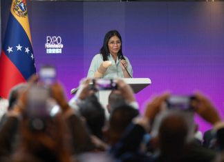 Fotografía de la vicepresidenta ejecutiva de Venezuela, Delcy Rodríguez. Foto La Hora: EFE