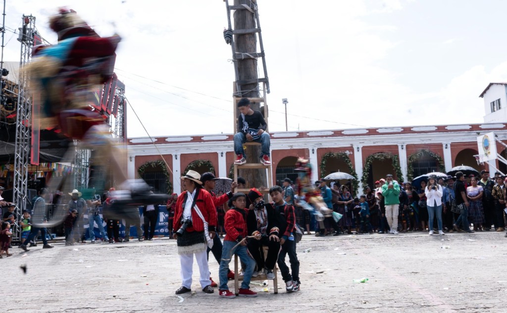 Palo volador. Foto La Hora: Fabricio Alonzo