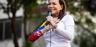 Machado confía en que la nueva recompensa de EEUU por Maduro ayude "rápido" a Venezuela