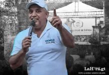 “La teta que da leche…” “La teta que da leche…”. Foto La Hora: Vamos Cuilapa.
