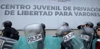 Antimotines en el Centro Especializado de Reinserción Juvenil I (CER I), a un costado de «Las Gaviotas». Foto La Hora: José Orozco