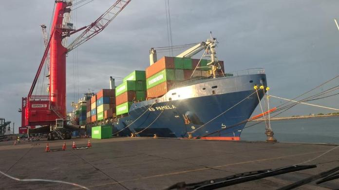 Anuncian dragado en Portuaria Quetzal que promete reducir tiempos de espera en hasta 5 días