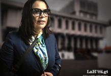 Este 21 de agosto de 2025, se cumplen 10 años de la captura de Roxana Baldetti. Arte La Hora: Francisco Altán