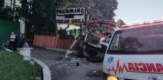 Colisión en Carretera a El Salvador (CA-1) kilómetro 25.5; piloto tenía licencia vencida.
