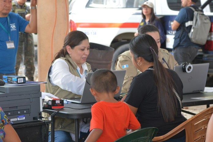 Mexicanos desplazados aldea Guaila